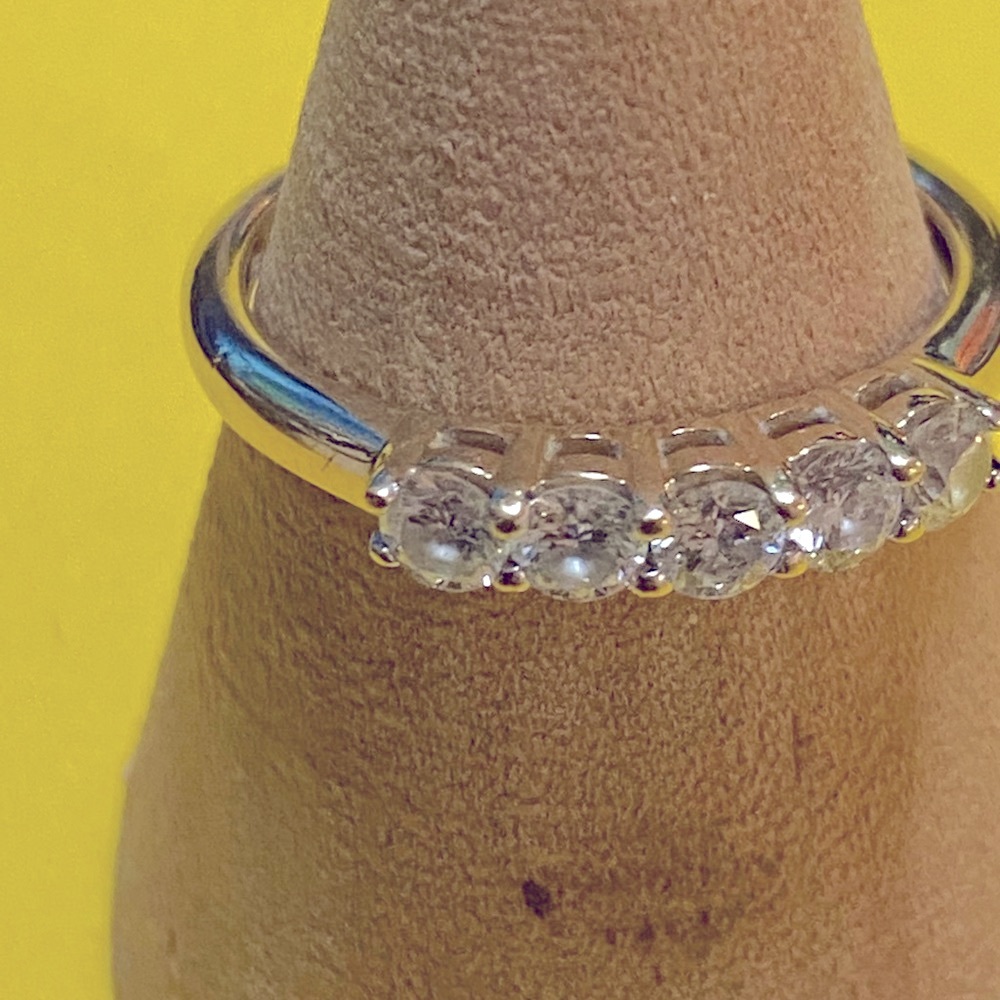 $1500 solid gold 5 diamonds totaling 0.60 ct WHAT is your Offers - Picture 2 of 5